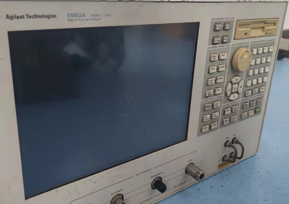 相噪仪E5052A 3.png
